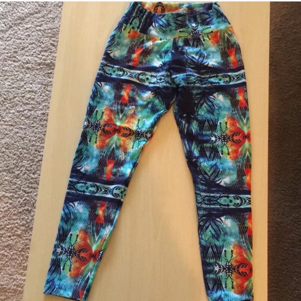 Liquido crop yoga printed leggings